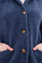 Düğmeli Cepli Kadın Peluş Kaban