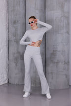 Gri İspanyol Paça Pantolon & Uzun Kollu Parmak Geçirmeli Body Takım