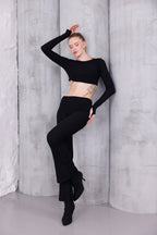 Siyah İspanyol Paça Pantolon & Uzun Kollu Parmak Geçirmeli Body Takım