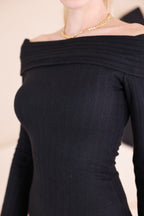 Madonna Yaka Dar Kalıp Uzun Kollu Elbise