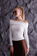 Beyaz Madonna Yaka Uzun Kollu Fitilli Kadın Bluz